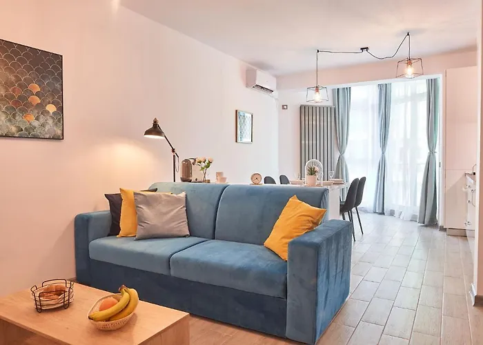 Vanilla Luxury N Pool