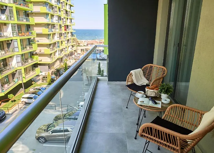 Vanilla Luxury N Pool *