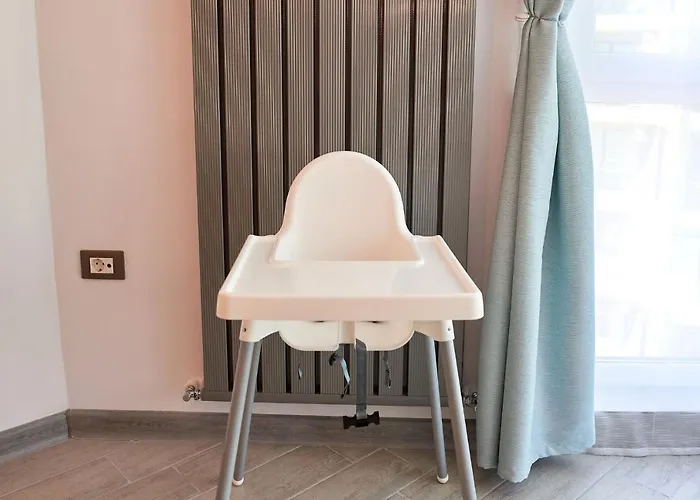 Vanilla Luxury N Pool