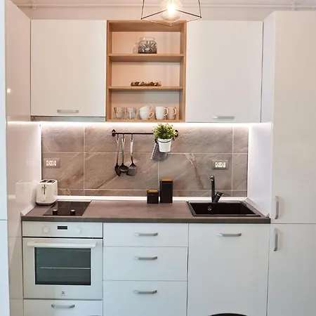 Vanilla Luxury N Pool דירה Năvodari