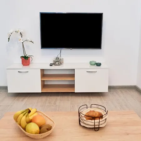 Vanilla Luxury N Pool