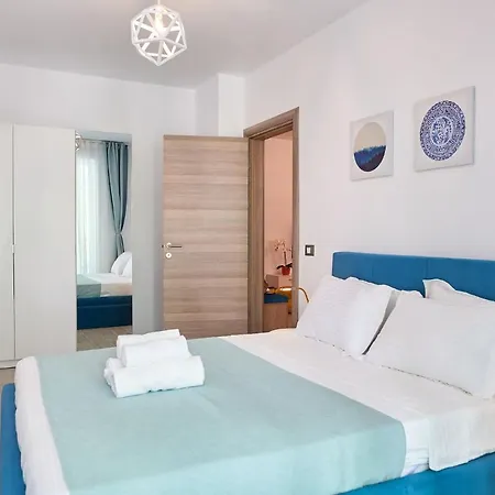 Vanilla Luxury N Pool Appartement *